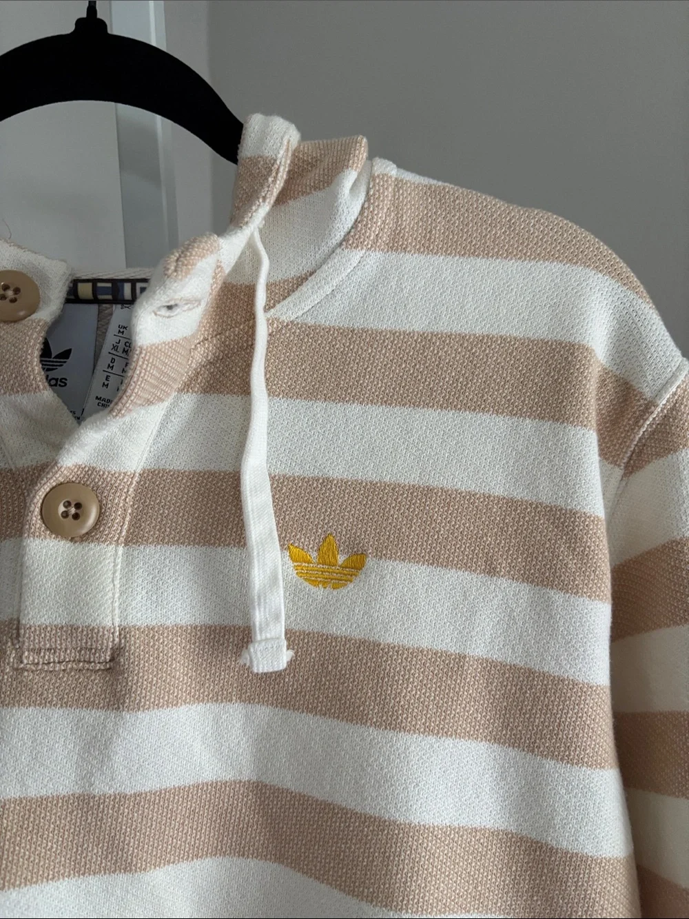 Adidas Tan & White Striped Henley Hoodie Pullover Sweatshirt Mens Knit Shirt
